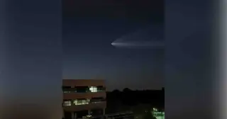 Dawn streak across DC as SpaceX launches Starlink from Florida