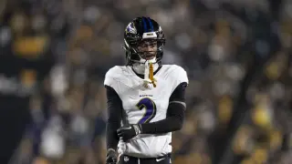 Ravens CB Nate Wiggins Carted Off Practice; Injury Evaluation Underway