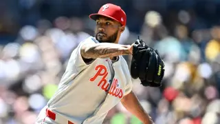 Sánchez Faces Elimination in NL Wild Card Game 2 After Phillies' Late Collapse