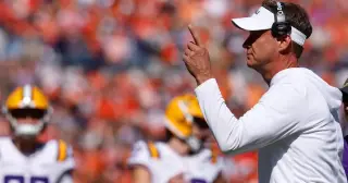 Kiffin Accuses SEC of Sabotaging LSU’s Playoff Hopes via Daytime Alabama Kickoff