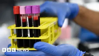 US blood supply hits crisis level again, Red Cross warns