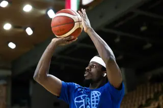 France hammered by Murray State in 110-72 warm-up