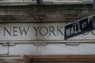 Markets brace for Fed decision as AI-safety debate rattles Wall Street
