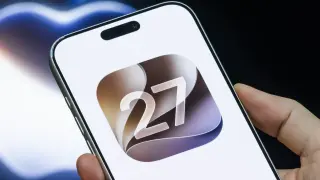 Siri Goes Solo: iOS 27 Turns Apple's Assistant Into a Standalone App