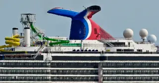 Florida teen jailed pending murder trial in cruise-ship stepsister case