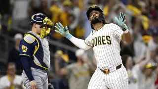 Tatis Jr. Praises Brewers After Padres' NLDS Exit; Dodgers Face Small-Market Rivals in NLCS