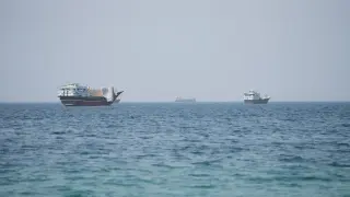 Iran-Oman talks near, but Hormuz reopening hinges on U.S. concessions