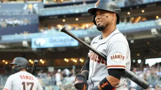 Giants stay quiet as deadline looms after San Diego series