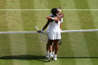 Muchova Edges Gauff in Gripping Wimbledon Tiebreak to Reach Final