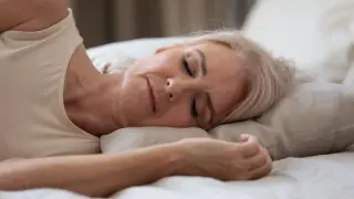 Deep Sleep Linked to Dementia Risk in Older Adults
