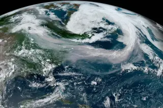 Canadian wildfire smoke lingers over U.S. this weekend, reshaping air quality in several cities