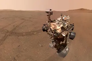 Mars rocks reveal complex organics, fueling questions about ancient life