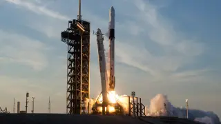 NASA awards SpaceX $946M to fly three more ISS missions