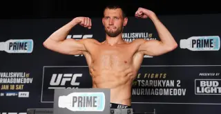 Ridder moves to 205, calls for overhaul of MMA weight cuts