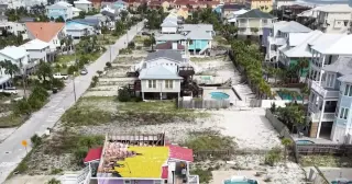 Isaias leaves four dead and 430,000 without power in Florida