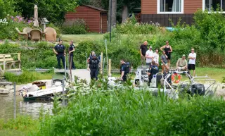 Speeding boat crash on Fox River near McHenry leaves 1 dead, others injured