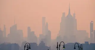Cross-Border Smoke: Ontario Wildfires Push Air Quality Across North America