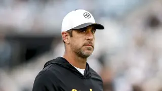 Rodgers mends years-long family rift with Instagram post