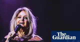 Bonnie Tyler awakens from coma but remains gravely ill in Portugal ICU