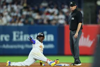 Yankees place Jazz Chisholm Jr. on IL with thumb sprain; Caballero to start at 2B