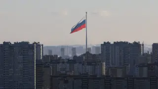 Siberian Lab Worker Dies in Suspected Plague Incident, Prompting US Monitoring