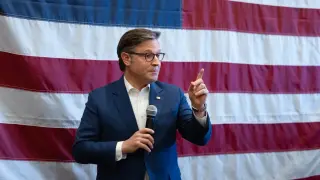 Latino Voters Abandon GOP in 2026 Midterms Amid Economic and Immigration Grievances