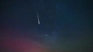 City Nights, Shooting Stars: Capturing the Lyrids with a Camera
