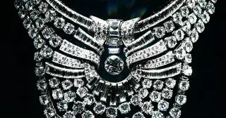 Daylight theft at Vienna museum snatches Queen Nazli necklace