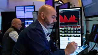 Global bond yields surge on renewed inflation fears amid US-Iran tensions