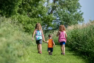 The sibling effect: how birth order subtly steers kids—and what helps level the playing field
