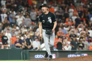 White Sox complete historic sweep of Astros, advance to ALDS