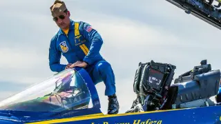 Windy conditions cancel Blue Angels Seafair performance over Lake Washington