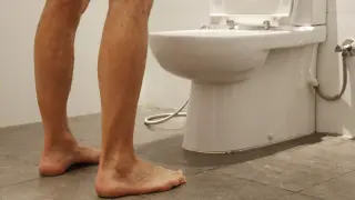 New Trial Confirms Healthy Men Can Pee Standing or Sitting Without Clinical Difference