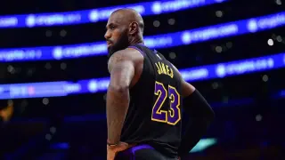 LeBron James Free Agency: Warriors or Cavaliers Split