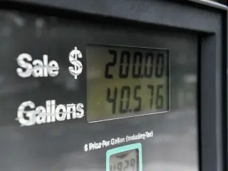 Oil-market jitters push US gas above $4 a gallon amid US-Iran tensions
