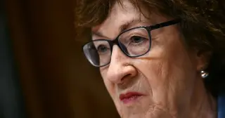 Collins Loses Crossover Voters as Trump Drag Threatens Maine Senate Seat
