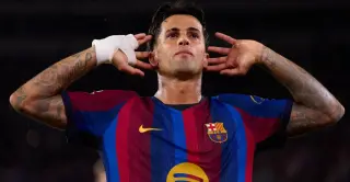 Cancelo shines as Barca's 7-2 romp signals new attacking era