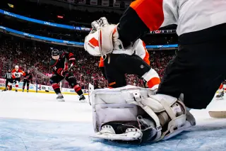 Canes Quietly Dominate Flyers in Game 1, Set the Series Tone