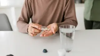 High-Dose Vitamin D Improves Cognitive Scores in Early Dementia Symptoms
