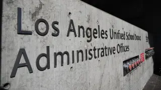 LAUSD averts strike as SEIU Local 99 reaches tentative pact to keep schools open