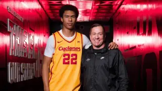 Donovan Davis commits to Iowa State, continuing the Cyclone Expressway from Wisconsin