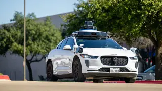 Waymo recalls 3,800 robotaxis to fix flood-driving software