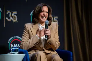 Harris Signals Caution on 2028 Run While Campaigning Across States