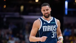 Klay Thompson lands with Heat after Dallas buyout