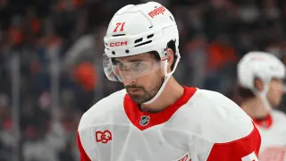 Red Wings suspend Larkin after he quits team, setting stage for trade standoff