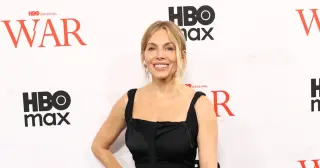 Sienna Miller Apologizes for Viral Red Carpet Moment with Teen Daughter