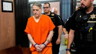 Glossip granted $500K bail as retrial looms after decades in prison