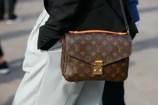 Vinted Scrubs Looted Luxury Listings as French Government Cracks Down on Resale of Stolen Goods