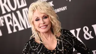 Dolly Parton’s Wigs: Health-First Habits That Became a Signature Look