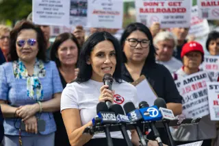 Bridgeport Residents Rally Against 24/7 Amtrak Yard Near Homes